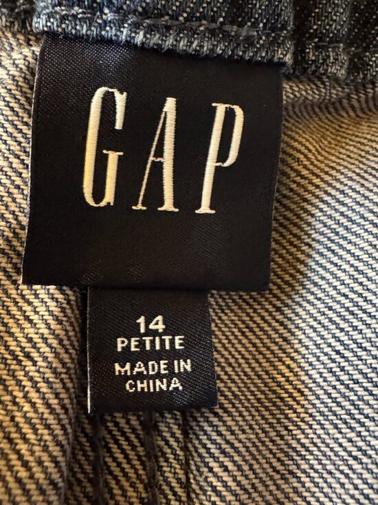 NWT GAP Blue Denim Pleated Wide Leg Jeans in Women's 32/14 Petite - Picture 3 of 10